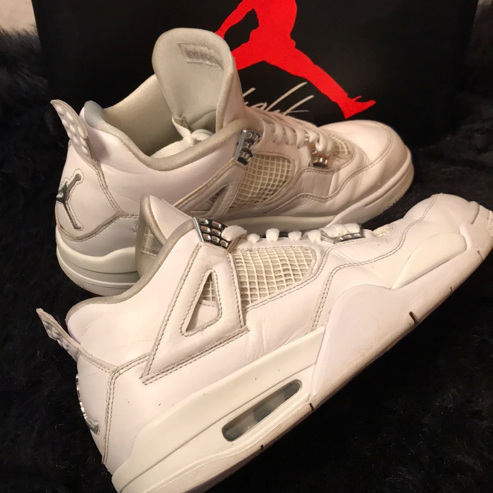 Jordan Pure Money’s 4’s